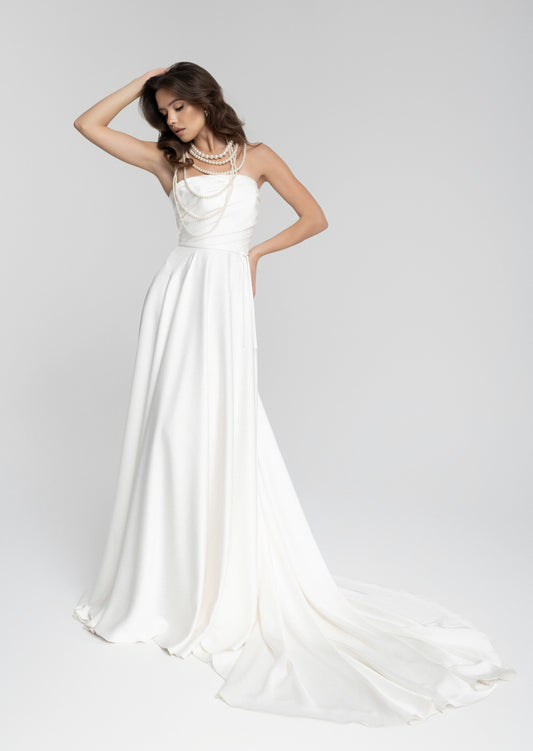 Elegant Vintage-Inspired Strapless Satin Wedding Dress with Long rain - Carly